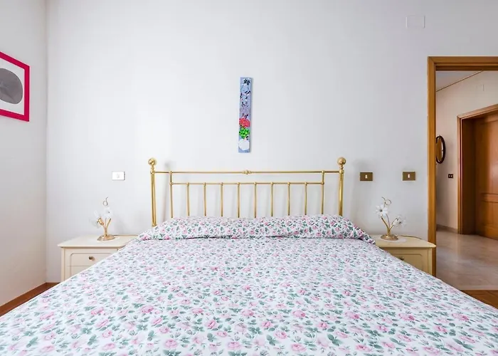 Daire Il Melograno, Privato